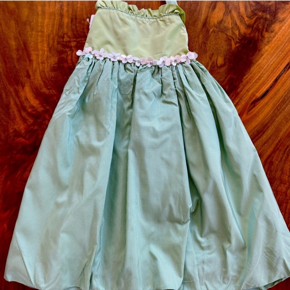 Nwt Halabaloo girl's full length sundress. Beautiful size 4